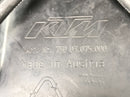 KTM 690 SM Prestige [2007] - Compartimento de herramientas-5