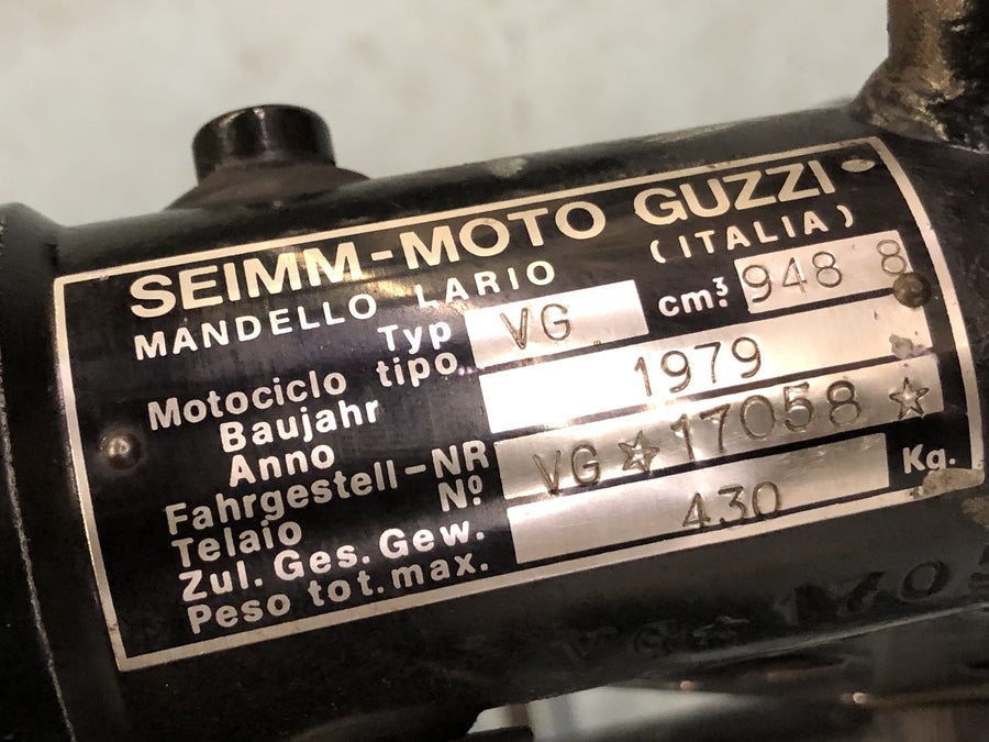 Moto Guzzi V 1000 VG [1980] - Marco con documentos