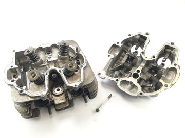 Honda SLR 650 RD09 [1997] - Válvula del motor del motor de la cabeza del cabezal del cilindro