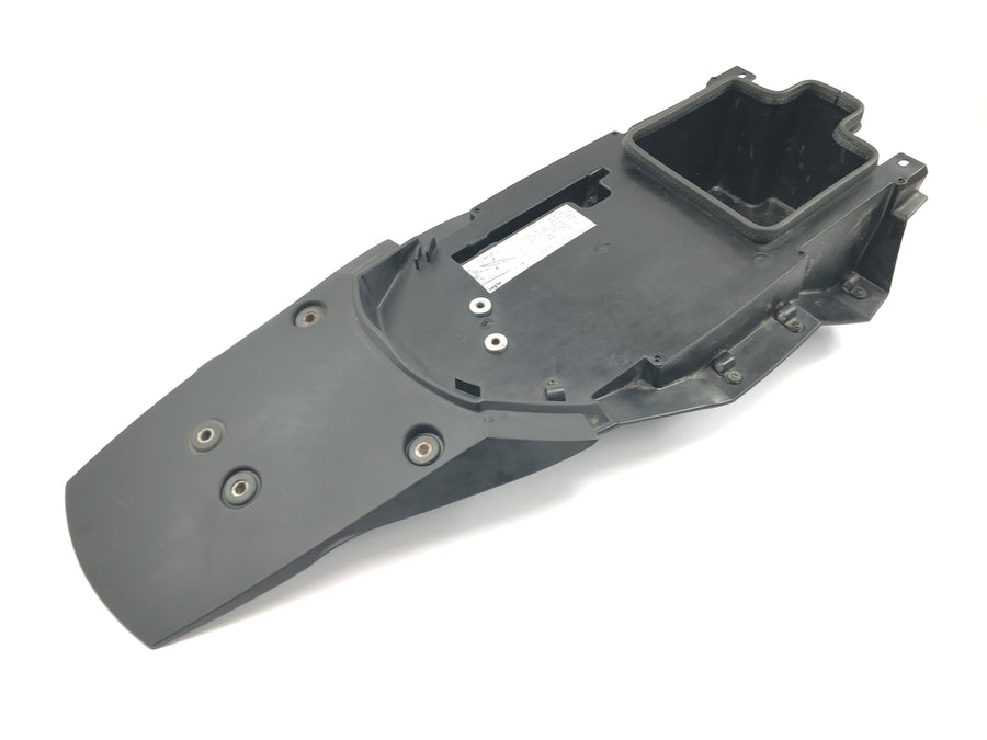 KTM 950 Adventure LC8 [2004] - Protector contra salpicaduras del carenado interior de la rueda trasera