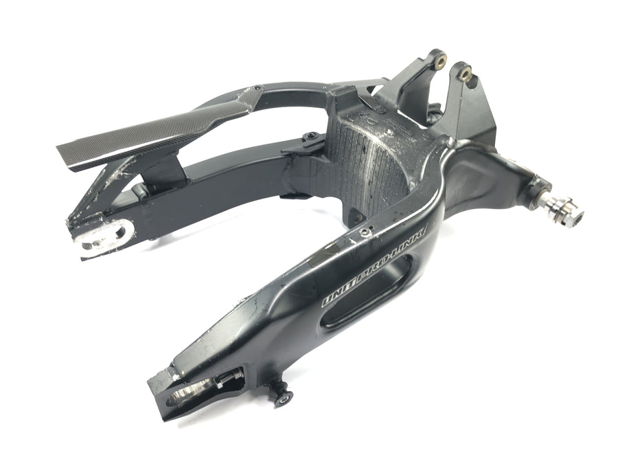 Honda CBR 1000 RR SC57 [2006] - Basculante rueda trasera con eje basculante