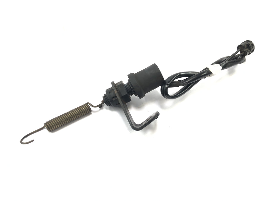 Yamaha XVS 650 Drag Star VM03 [2001] - Interruptor de luz de freno en la parte posterior