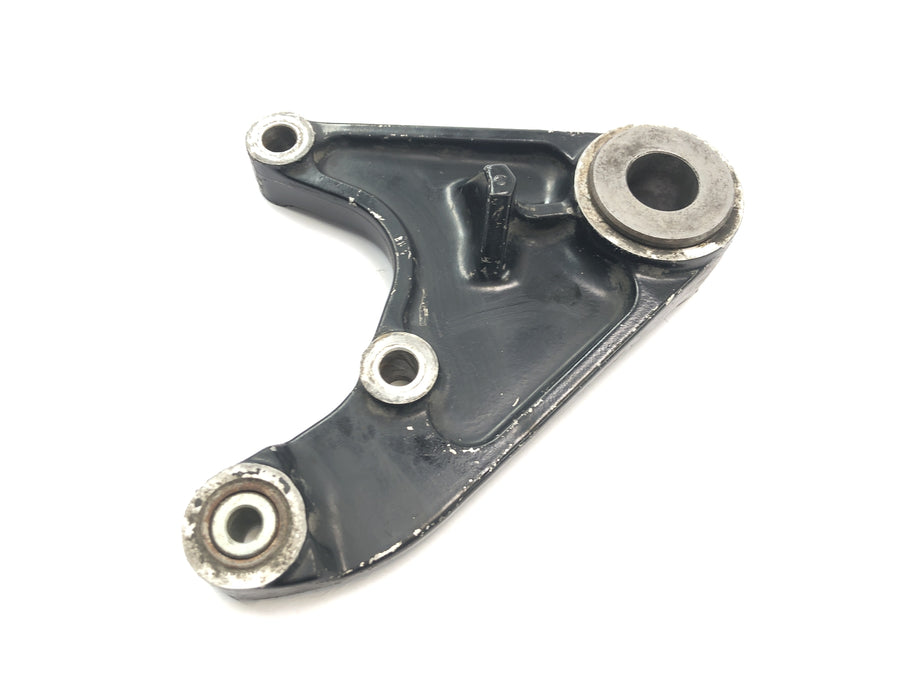 Triumph Daytona 900 T300 [1996] - Soporte de anclaje para pinza de freno trasero
