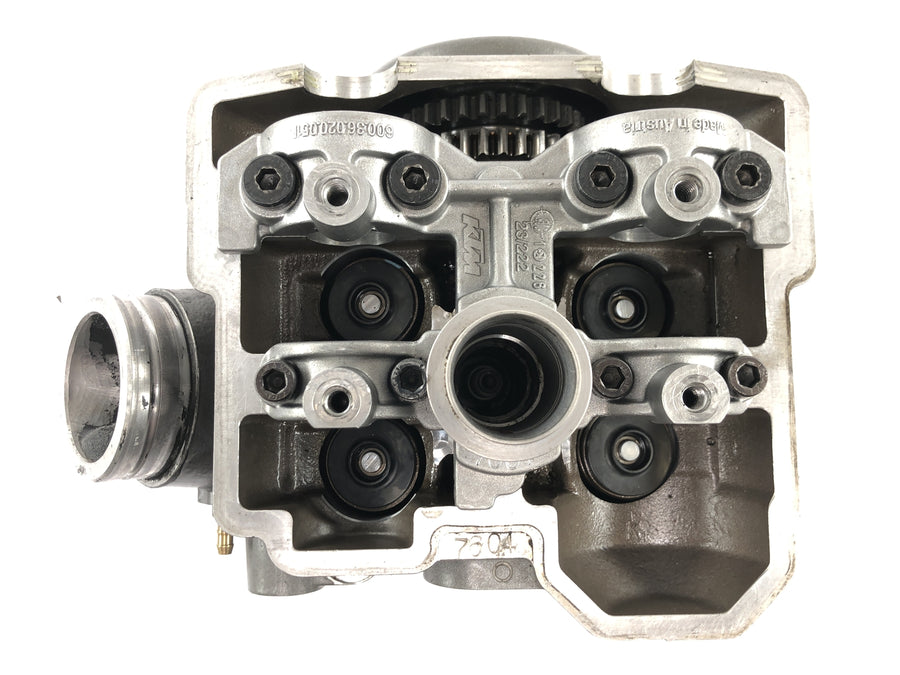 KTM 950 Adventure LC8 [2004] - culata válvula delantera