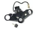 Honda NSR 125 JC22 [1998] - Puente de la bifurcación en la parte superior con bloqueo de la cubierta del tanque de bloqueo de encendido con llave-4