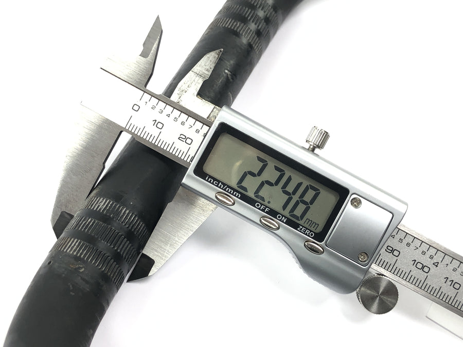 Triumph Tiger 955i 709EN [2003] - manillar tubular negro 22 mm