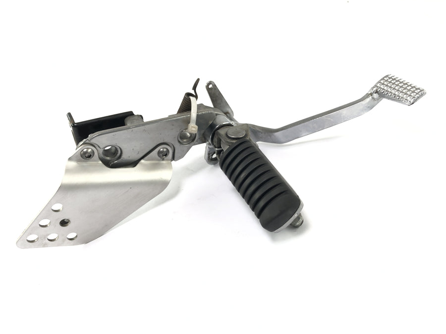 Kawasaki ZRX 1200 S ZRT20A [2002] - Sistema de reposapiés Pedal de pedal de freno derecho Soporte