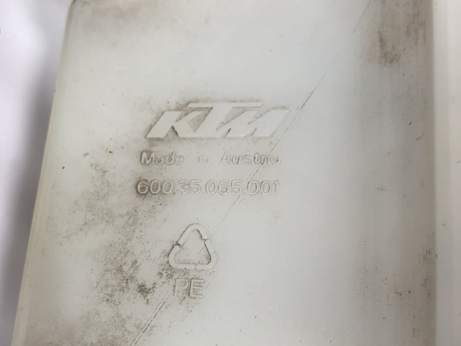 KTM 950 Adventure LC8 [2004] - Depósito de expansión de refrigerante