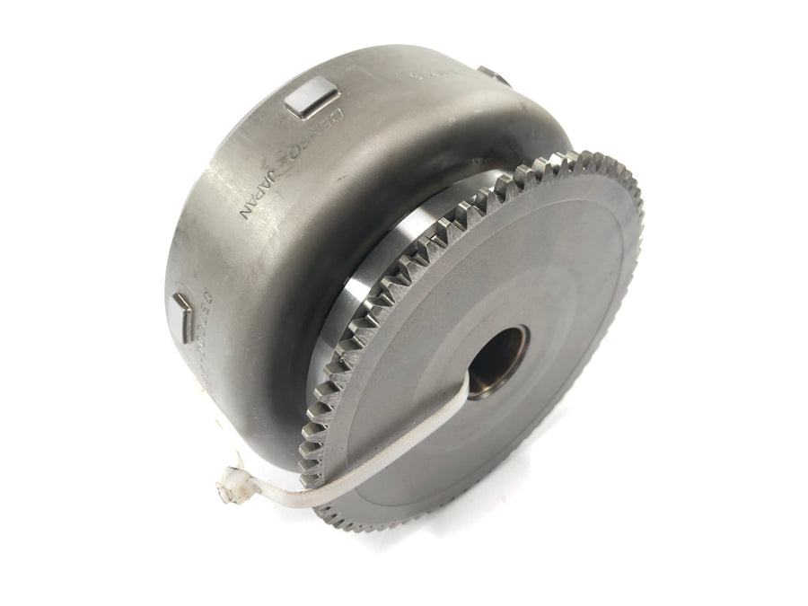 BMW C1 125 [2002] - Rueda polar del rotor del alternador con rueda libre de arranque