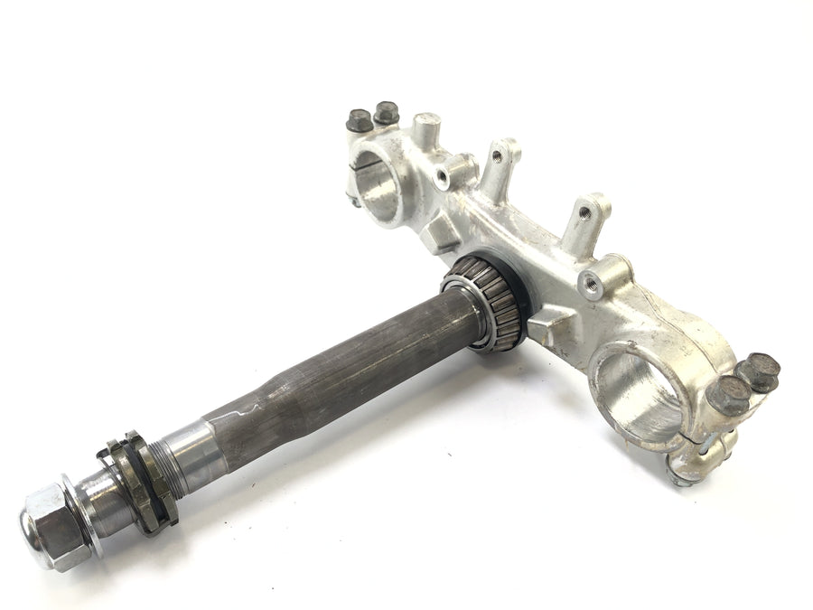 Yamaha DT 125 DE06 [2005] - Puente de la bifurcación debajo