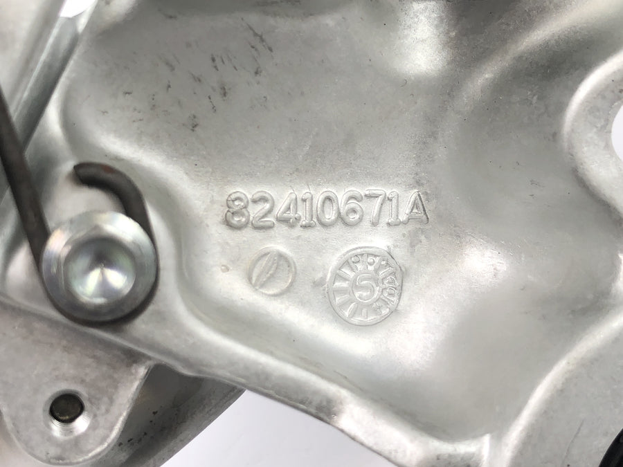 Ducati Monster SR2 800 M4 [2006] - Sistema de reposapiés conductor derecho con pedal de freno