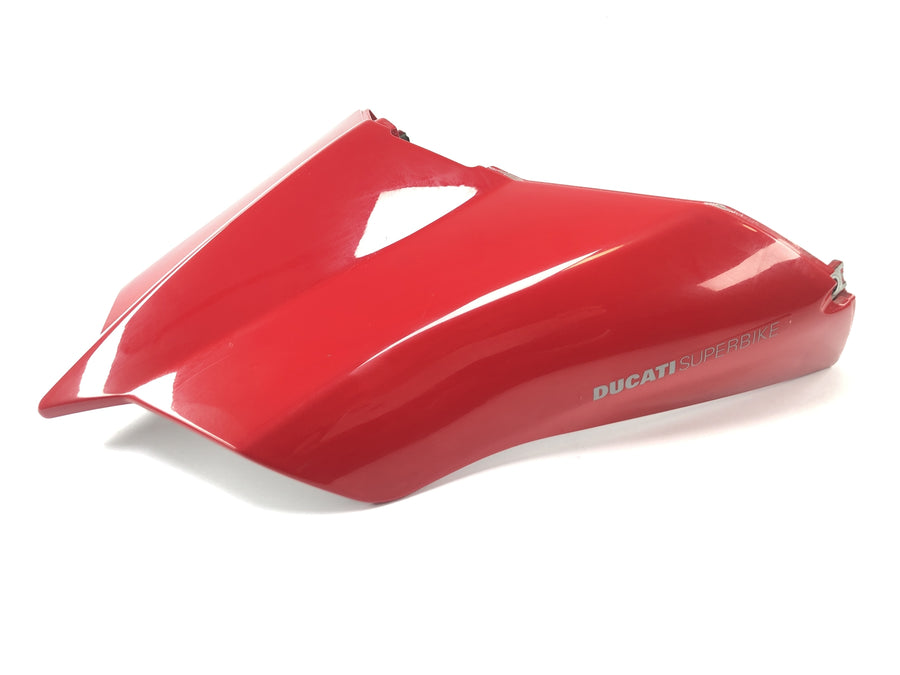Ducati 999 H4 [2003] - Problemas traseros de la cubierta del asiento de Socius