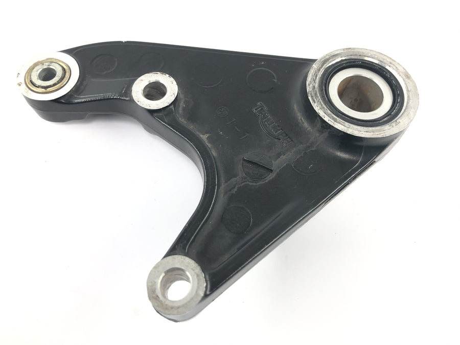 Triumph Daytona 900 T300D [1996] - Placa de anclaje de freno para soporte de pinza de freno trasero