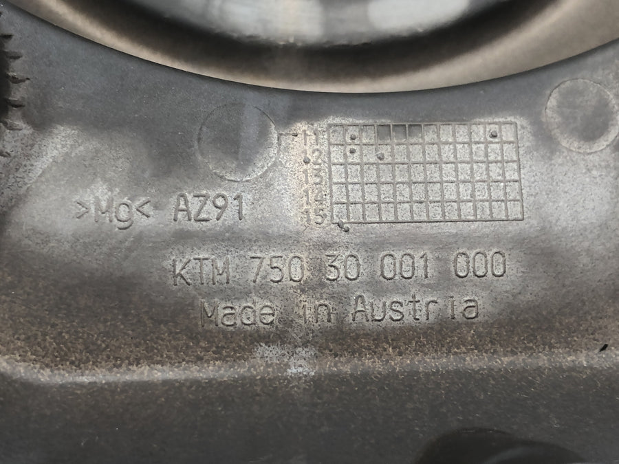 KTM Duke 690 A3 [2012] - tapa embrague tapa motor derecha