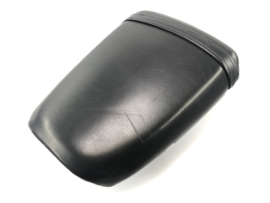 Triumph Daytona 955i T595N [2003] - Asiento de Socius sentado en la parte posterior