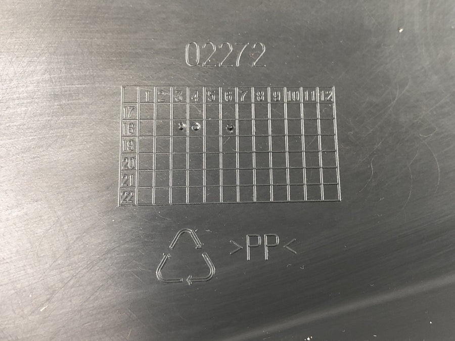 SWM RS 125 R B2 [2020] - Tapa lateral del panel del depósito, panel lateral derecho