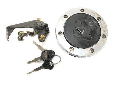 Kawasaki ZR7 ZR750F [1999] - Tapa de combustible de tapa de combustible.