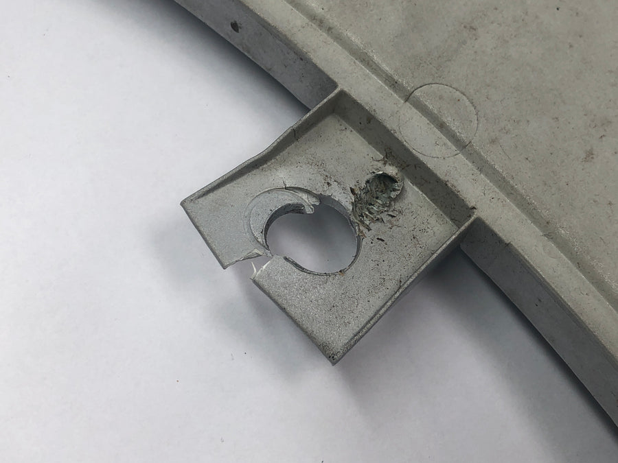 BMW C1 125 [2002] - Barra antivuelco del respaldo del embellecedor del panel trasero