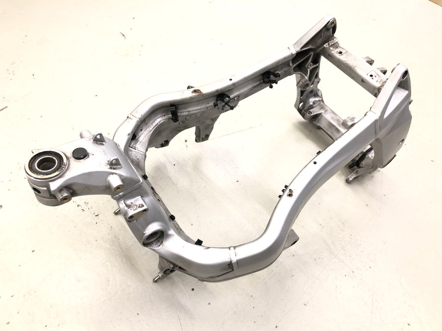 BMW K 1200 S K12S [2005] - Bastidor principal con papeles