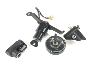 Yamaha v Max 1200 2we [1996] - Locksmith Filling Lock Tank Lock Helmschloss