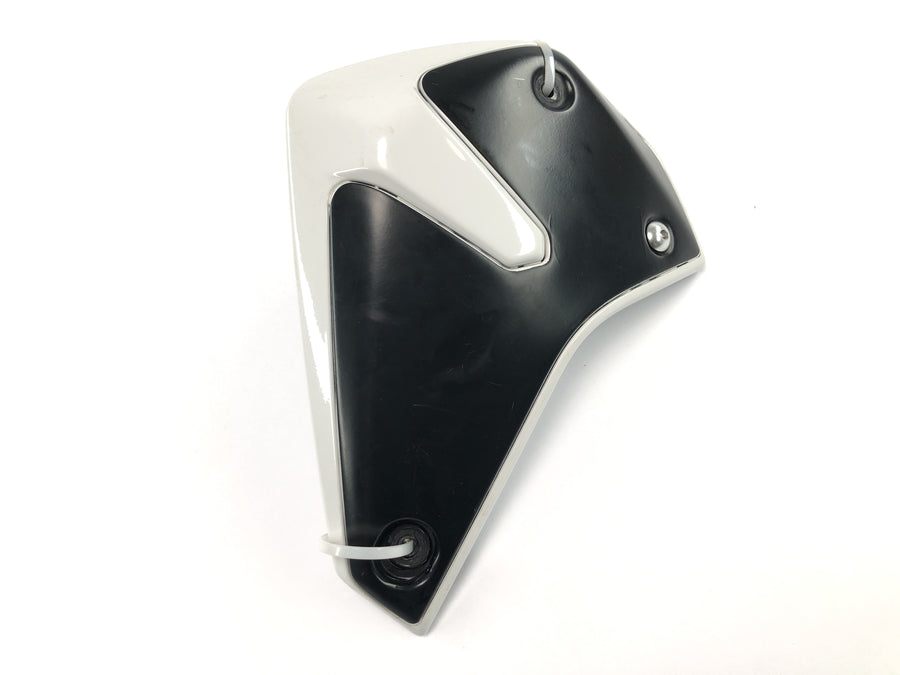 Yamaha MT 03 RM02 [2007] - Panel lateral tapa radiador derecha