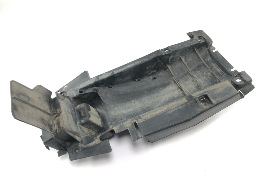 Honda NSR 125 JC20 [1991] - Tapa rueda trasera panel interior guardabarros rueda trasera