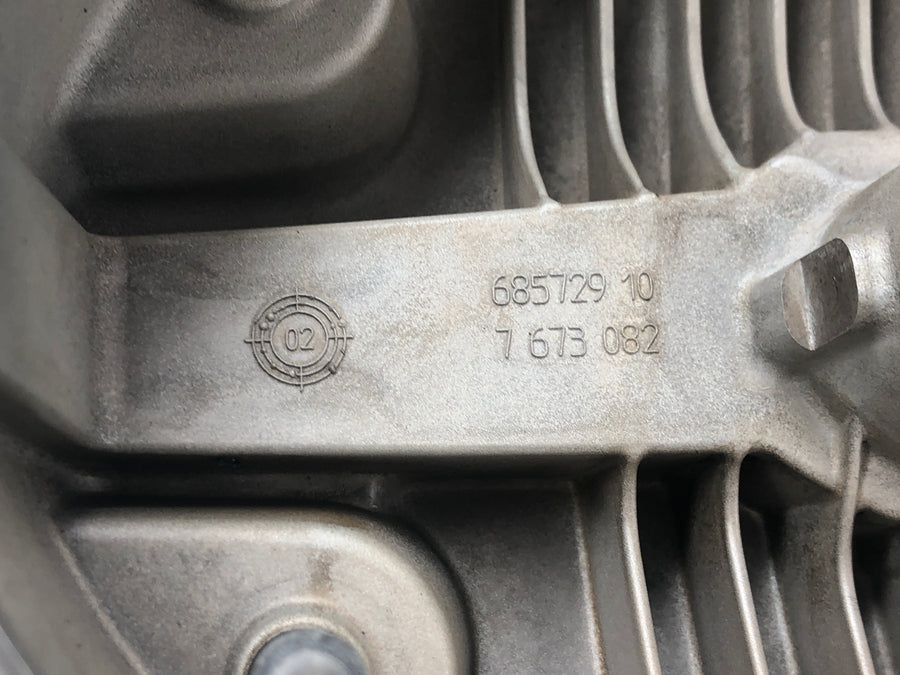 BMW R 1200 GS R12 K25 [2004] - tapa válvulas tapa culata derecha tapa motor magnesio