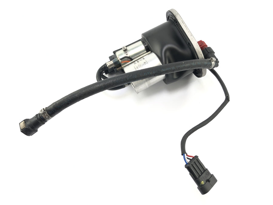 Aprilia RSV4 1000 [2010] - Bomba de gasolina