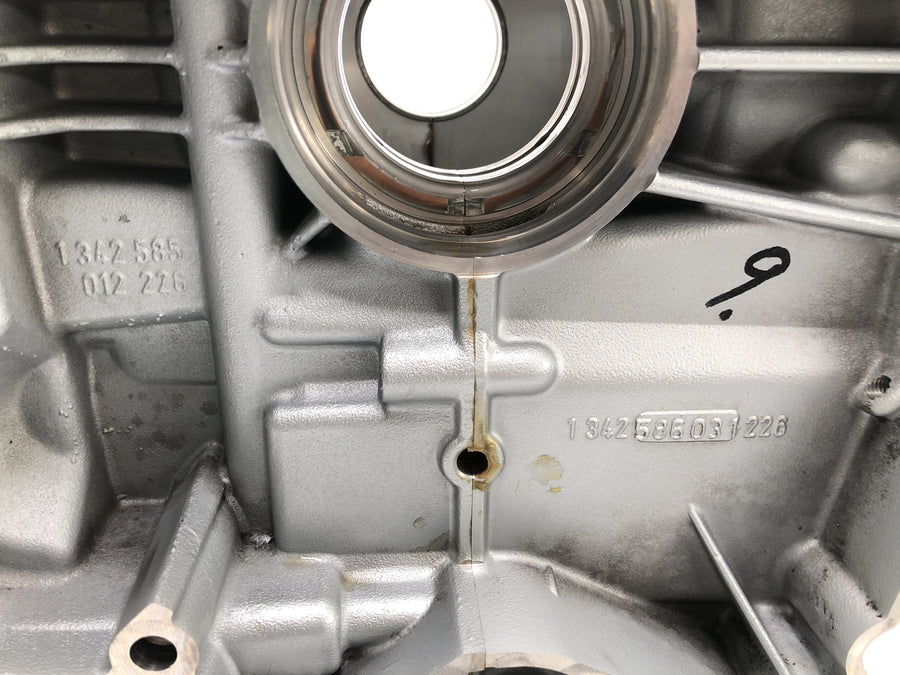 BMW R 850 C 259C [1999] - Cárter del motor cárter vacío bloque motor