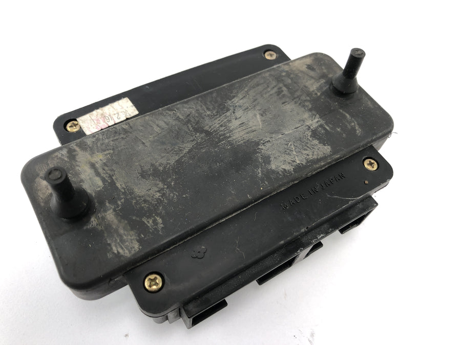 Kawasaki GPZ 1100 ZXT10E [1997] - Caja de distribución de caja de fusibles