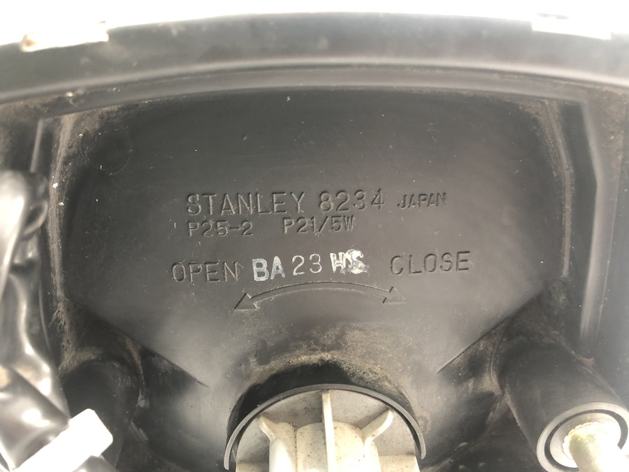 Honda XBR 500 PC15 [1989] - Luz trasera de luz de luz trasera en la parte trasera