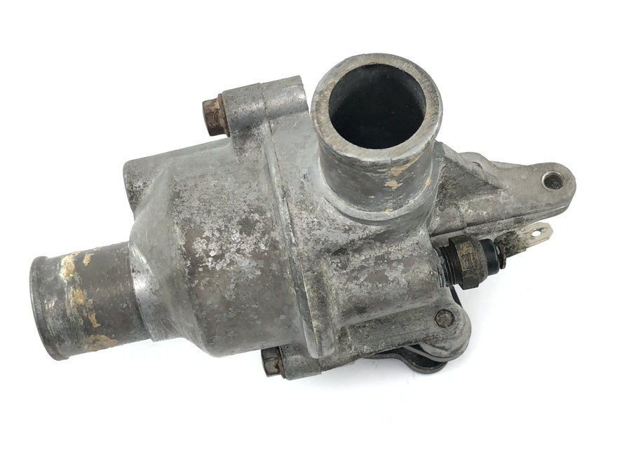 Kawasaki GPZ 1000 RX ZXT00A [1986] - Termostato conexión agua refrigeración carcasa termostato