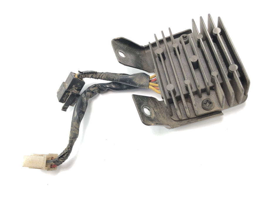 Suzuki DR 350 SK42B [1991] - Controlador de control de carga del rectificador del regulador de tensión