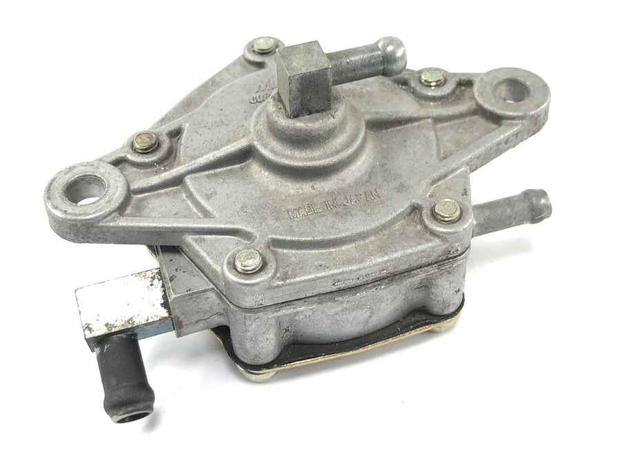 Suzuki RG 250 Gamma GJ21D [1987] - Bomba de gasolina bomba de gasolina
