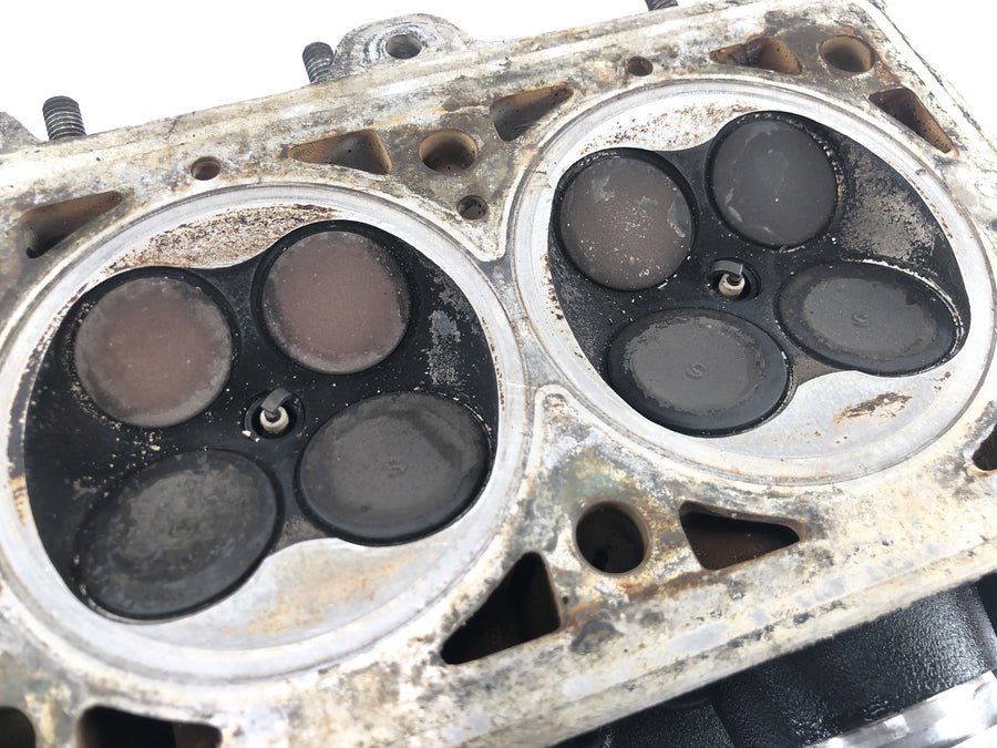 Triumph Daytona 1200 T300D [1994] - Caja de control de válvulas de culata