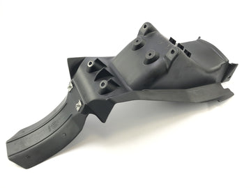 Husqvarna SM 630 A4 [2010] - Diablos debajo de la protección contra el revestimiento de interiores