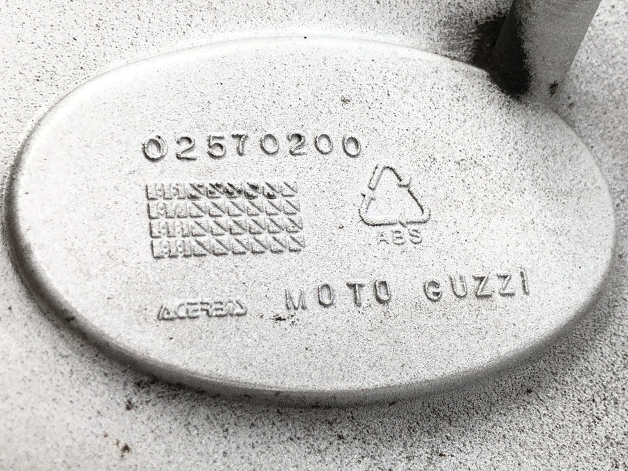 Moto Guzzi V10 Centauro [1998] - Carenado lateral derecho carenado plateado