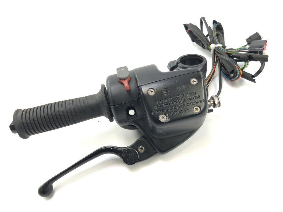 BMW R 1100 S R11S [2005] - Accesorios de manillar a la derecha con un interruptor de dirección de la dirección y bomba de arbusto de mano