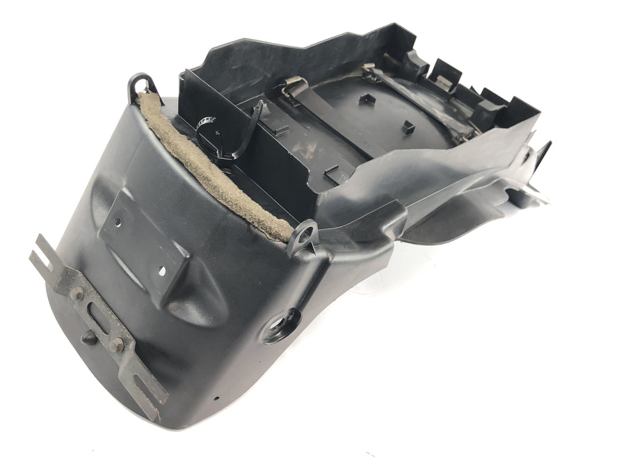 Yamaha XJR 1200 4PU [1996] - Protector contra salpicaduras de guardabarros interior en guardabarros trasero