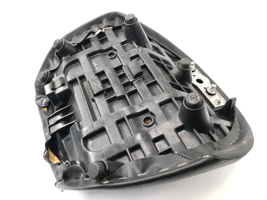 Suzuki VZ 1500 WVCU [2011] - Banqueta del asiento del conductor
