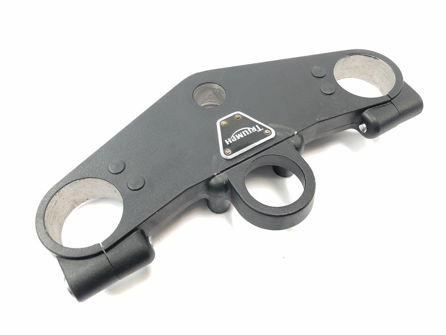 Triumph Daytona 900 T300 [1996] - soporte del cabezal de control de la abrazadera del manillar del puente superior de la horquilla