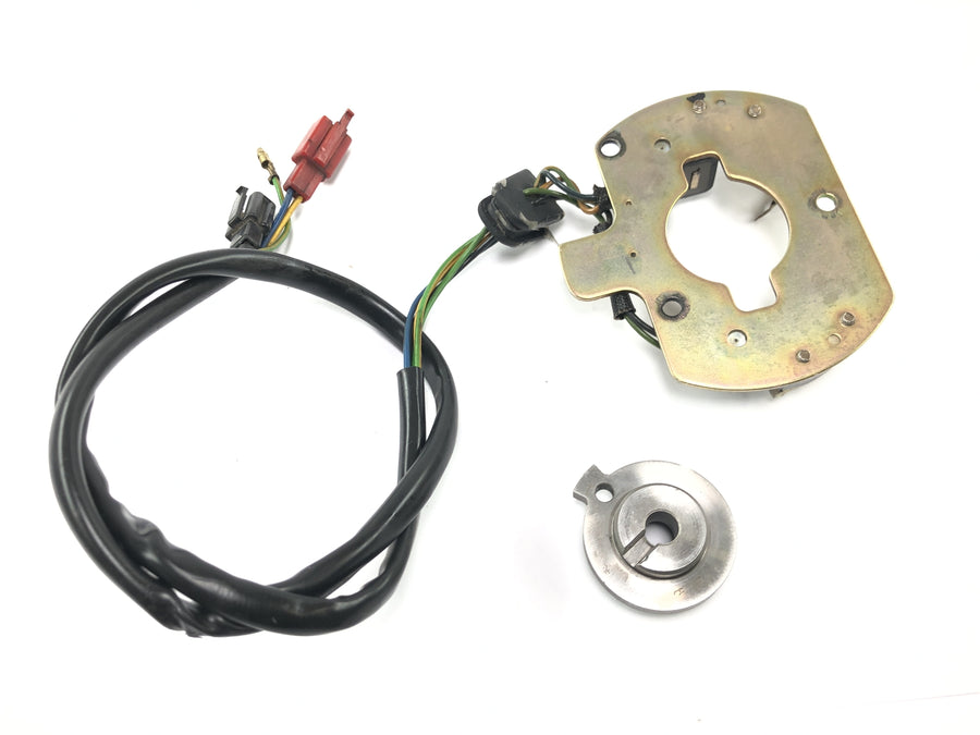 Suzuki GSX R 1100 GU74C [1987] - Placa sensor captador generador de impulsos sensor encendido encendido