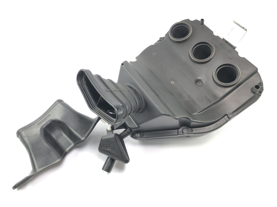 Triumph Sprint ST 1050 [2005] - caja de filtro de aire Airbox