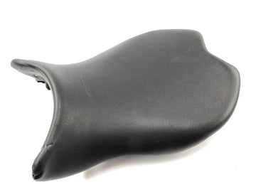 Kawasaki Ninja 125 BX125B [2024] - Cojín del asiento del asiento con perno de sujeción - 0