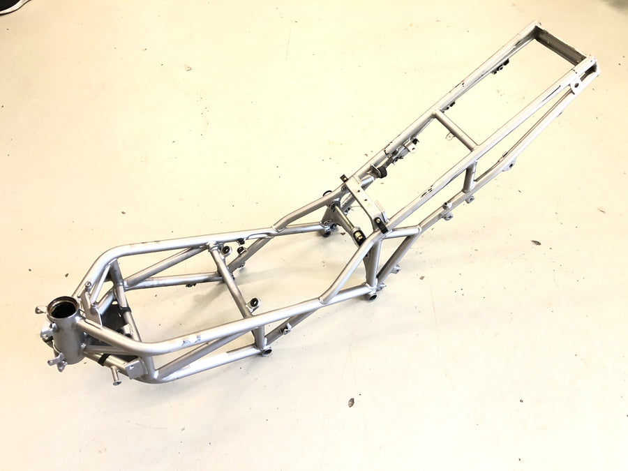 Ducati ST3 S3 [2004] - Bastidor principal con papeles