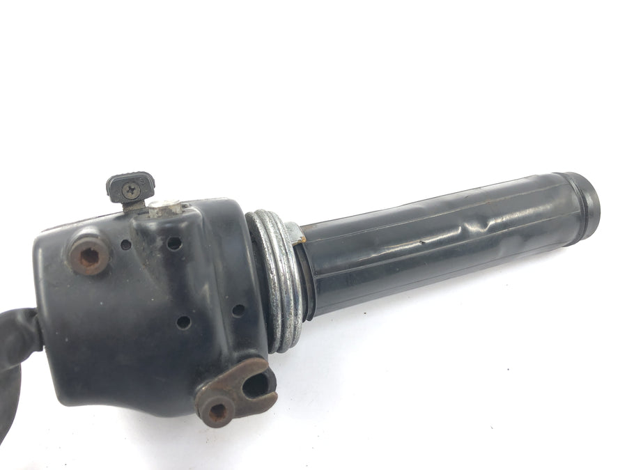 Yamaha XV 750 5G5 [1982] - Interruptor de manillar en el mango de gas derecho