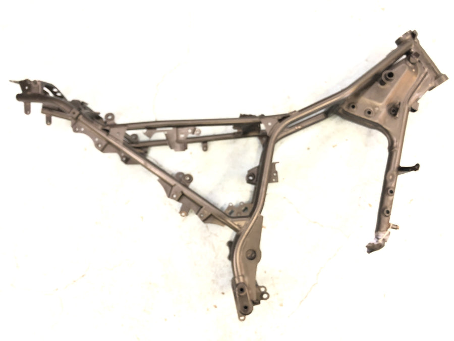 Yamaha XT 660 DM01 [2004] - Marco con papeles