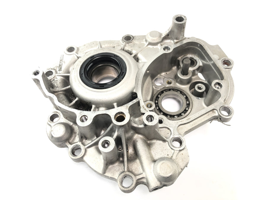 Benelli TNT 1130 [2009] - Tapa motor tapa caja de cambios