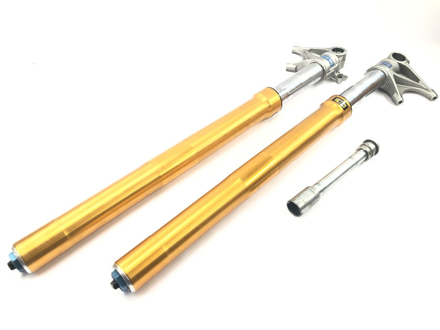 Ducati Multistrada 1200 S Touring [2009] - Horquilla de suspensión invertida Öhlins regulable electrónicamente