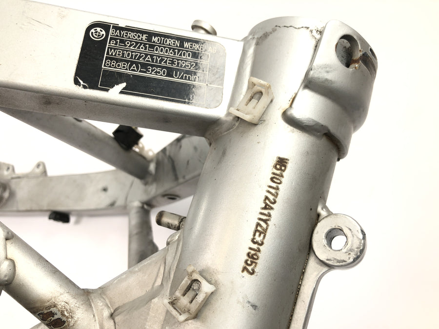 BMW F 650 GS R13 [2000] - Bastidor principal con papeles